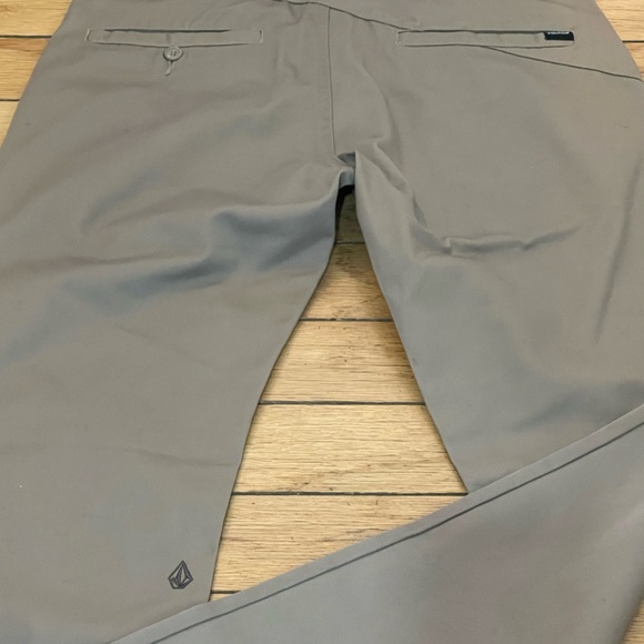 New Without Tags ,  men’s Billabong khakis! - Picture 8 of 8